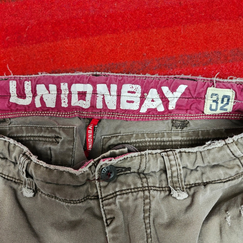 UNIONBAY Men's Cargo Shorts - Olive/Tan - Picture 2 of 8